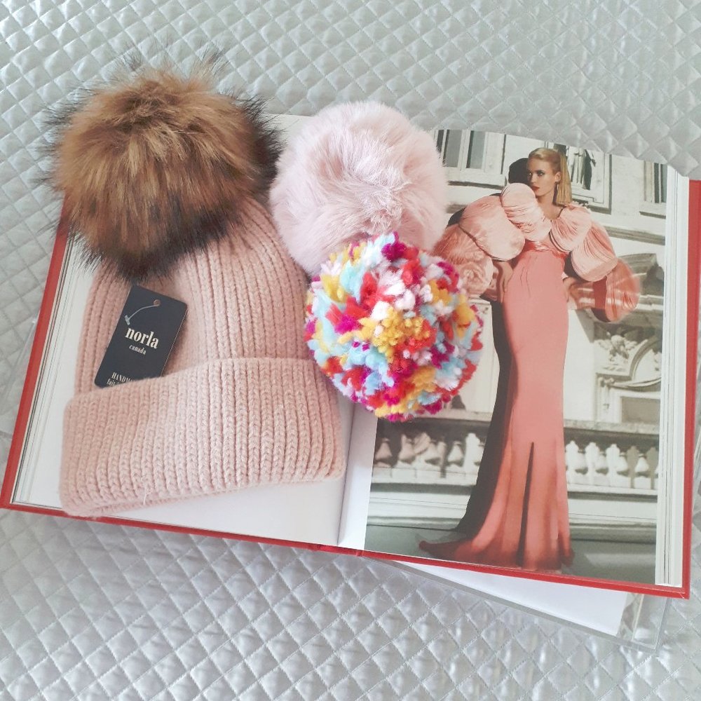 NIB / NWT Norla rose pink beanie hat toque 3 pom pom boxed set